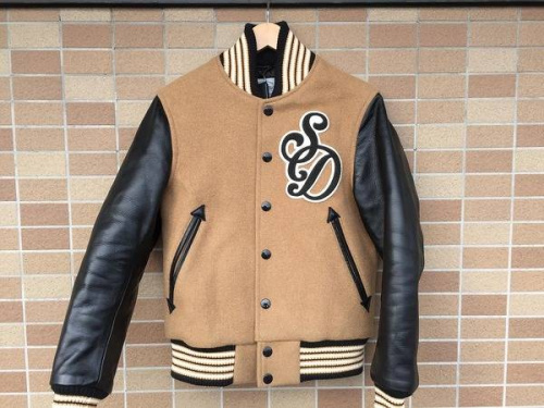 ジャケットのスタジャン