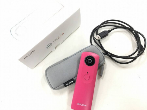デジタルカメラのRICOH