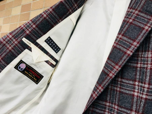 テーラードのコート