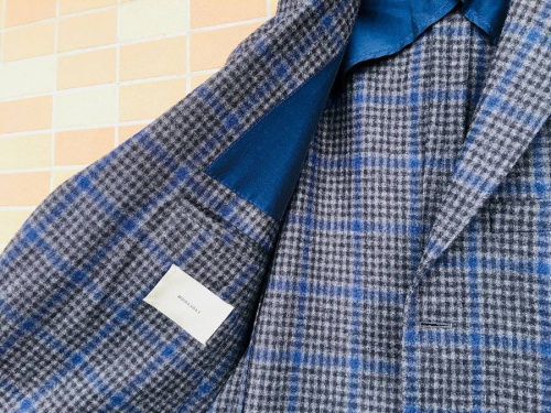 BOGLIOLIのテーラードジャケット