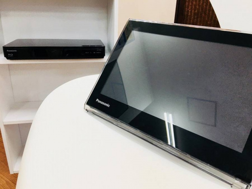 デジタル家電の液晶テレビ