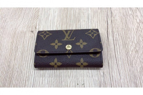 キーケースのルイヴィトン（LOUIS VUITTON）