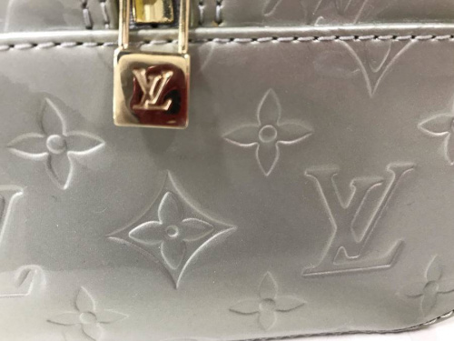 ボストンバッグのヴェル二