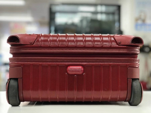 バッグのRIMOWA