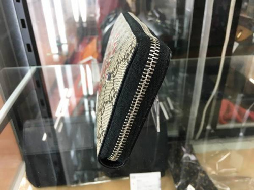 長財布のGUCCI