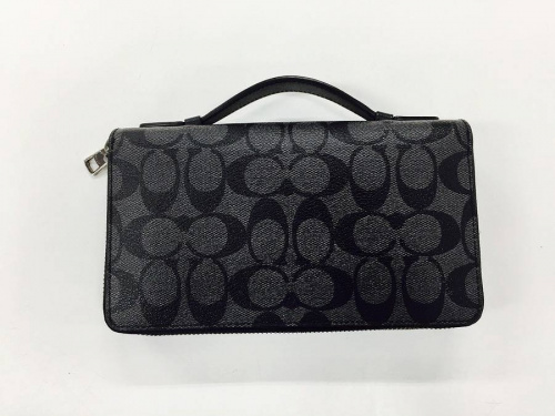 バッグのコーチ（COACH）