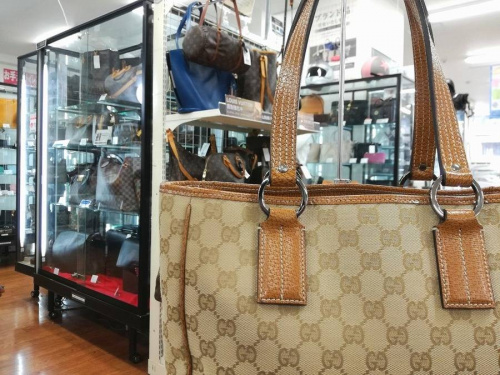 グッチの上板橋ブランド