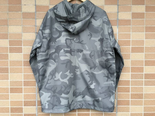 ジャケットのストームジャケット