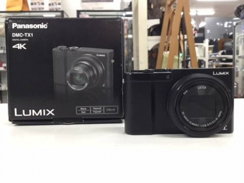 デジタル家電のミラーレスカメラ