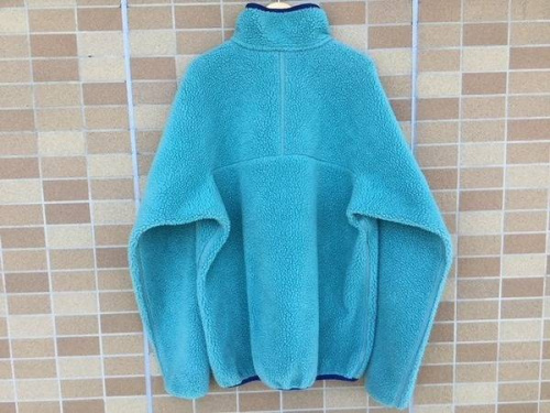 ジャケットのレトロカーディガン