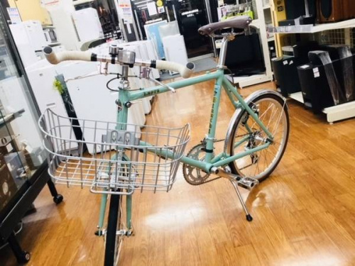 スポーツ用品の自転車