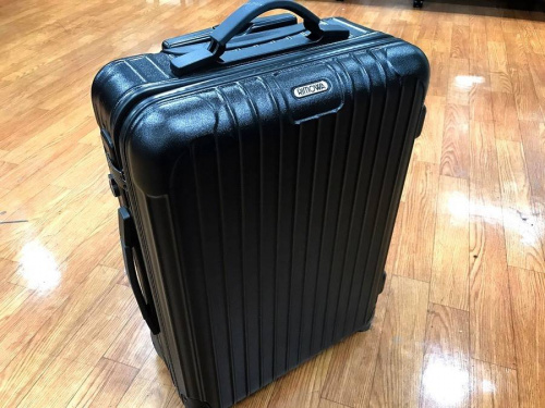 ブランド・ラグジュアリーのRIMOWA