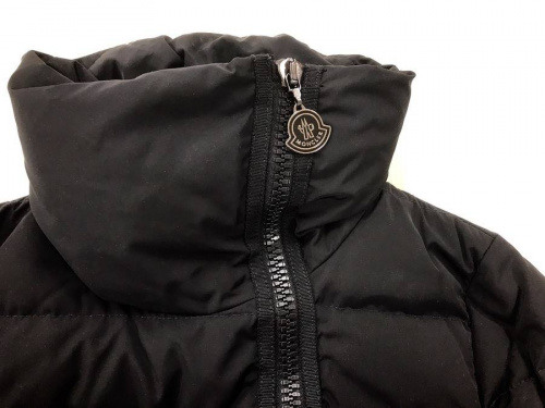 レディースファッションのMONCLER