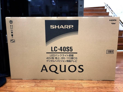 デジタル家電のテレビ