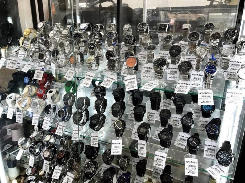 板橋　練馬　中野　池袋　ハリウッドランチマーケット 　中古　買取