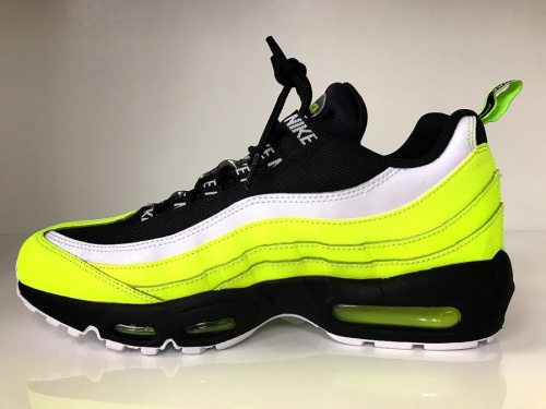 メンズファッションのNIKE