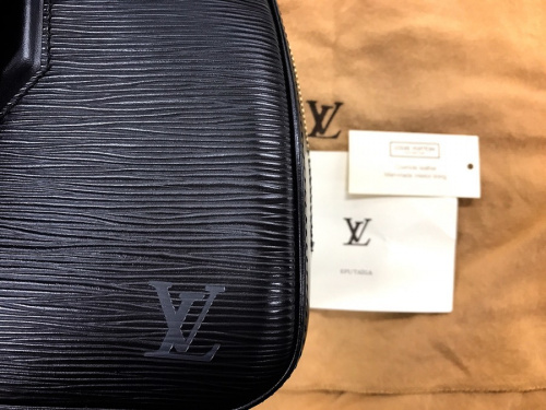 ブランド・ラグジュアリーのLOUIS VUITTON