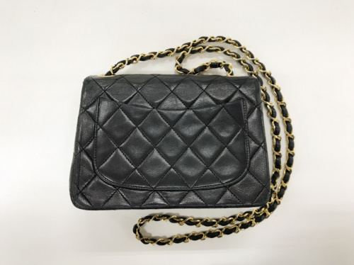 CHANELのブランド・ラグジュアリー