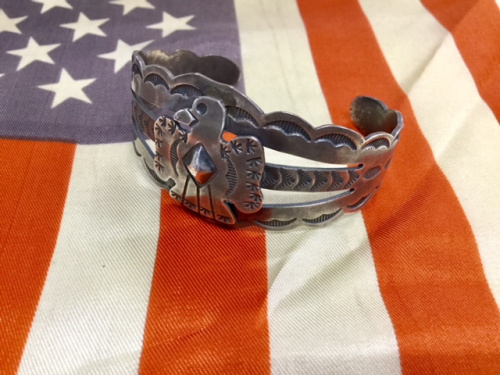 ブランド・ラグジュアリーのアクセサリー