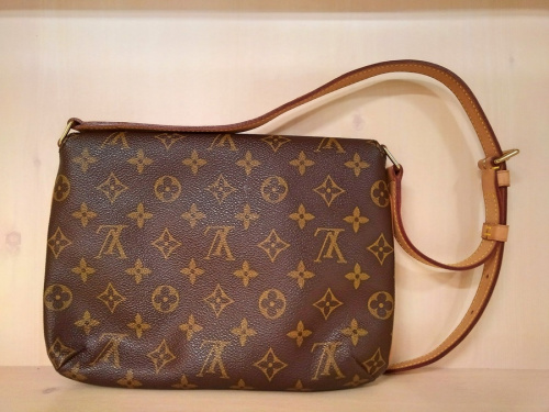 LOUIS VUITTONのルイヴィトン