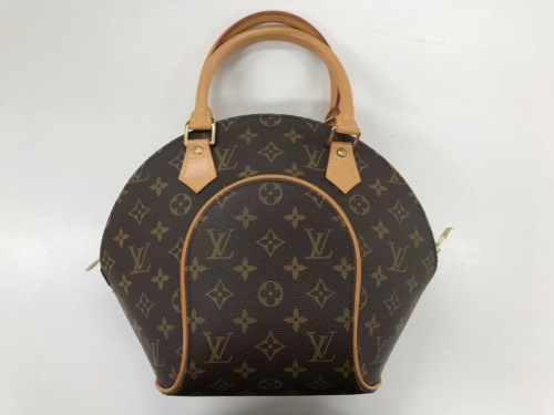 LOUIS VUITTONのバッグ