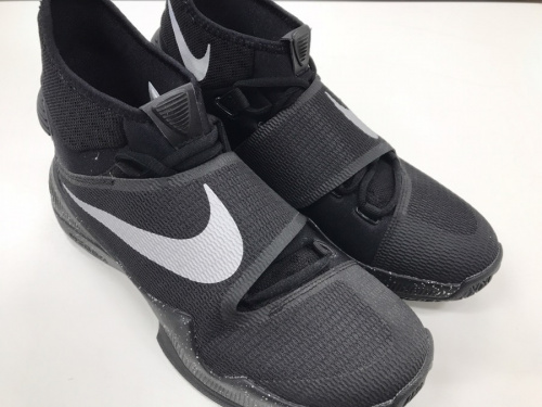スニーカーのNIKE