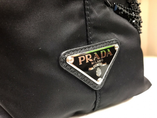 板橋　練馬　中野　池袋　ブランド　中古　買取の板橋　練馬　中野　池袋　プラダ　中古　買取