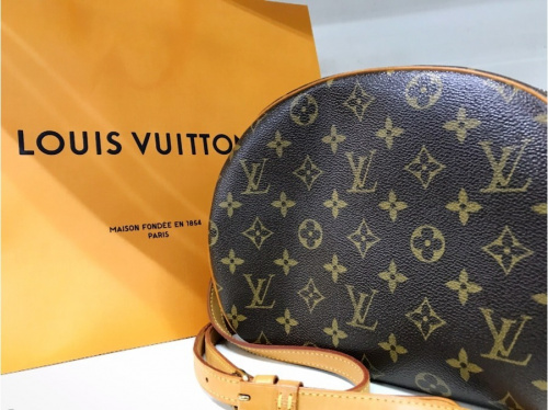 ブランド・ラグジュアリーのLOUIS VUITTON