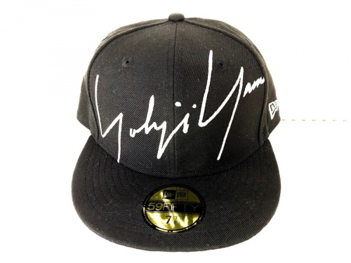 キャップのYOHJI YAMAMOTO