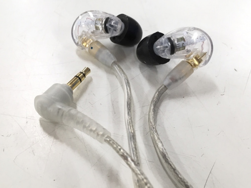 イヤホンのヘッドホン