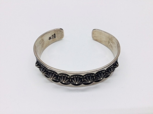メンズファッションのアクセサリー