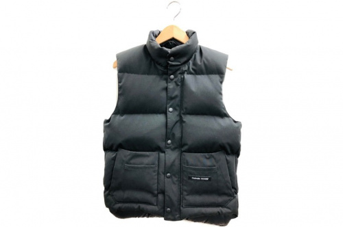 メンズファッションのダウンベスト