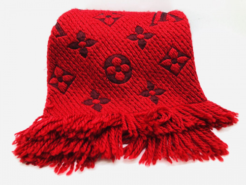 マフラーのLOUIS VUITTON