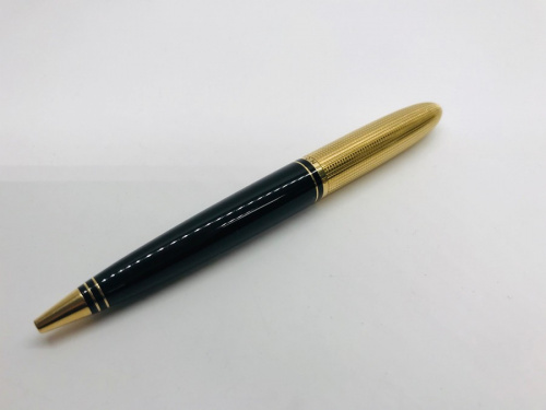 文房具のボールペン