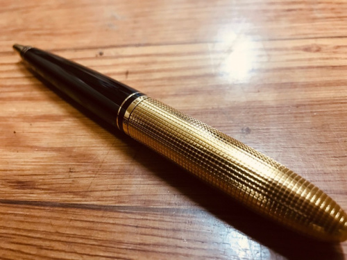 ルイヴィトンのLOUIS VUITTON