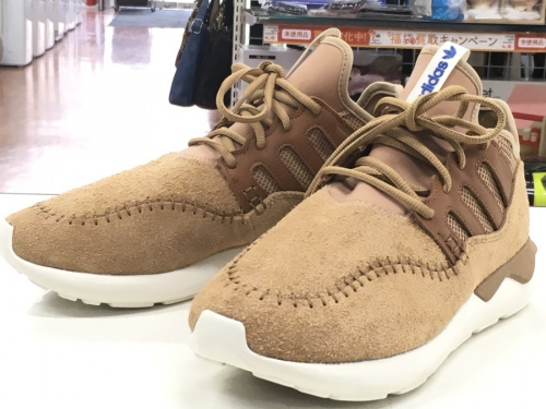 メンズファッションのスニーカー