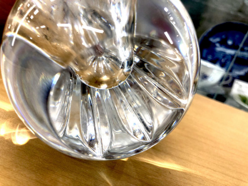 Baccarat（バカラ）のシルエットが美しいフラワーベース、アニック7が