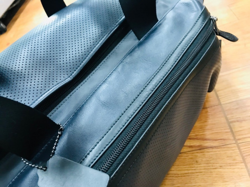 ボストンバッグのメンズ COACH