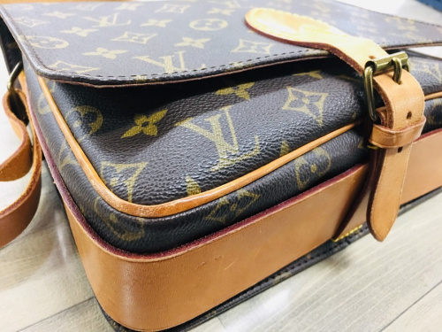 カルトシエールのLOUIS VUITTON