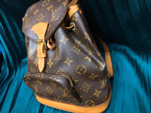 財布のLOUIS VUITTON