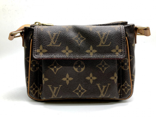 バッグのLOUIS VUITTON