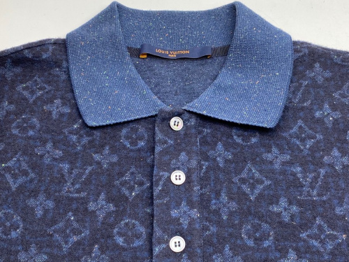 シャツのポロシャツ