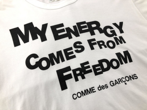 Tシャツのコムデギャルソン