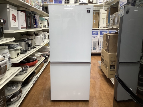 冷蔵庫の2ドア冷蔵庫