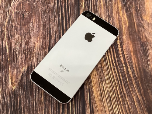 スマートフォンのiPhone SE