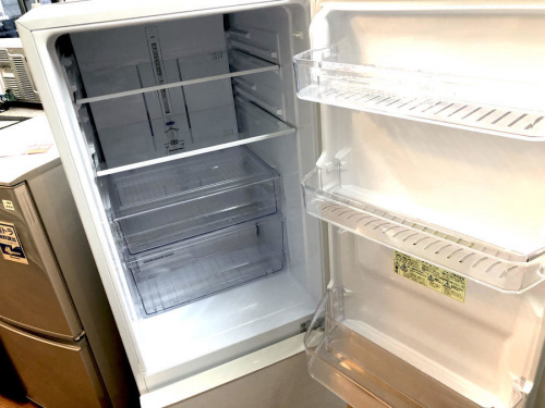 冷蔵庫の2ドア冷蔵庫