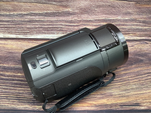 ビデオカメラの4Kハンディカメラ