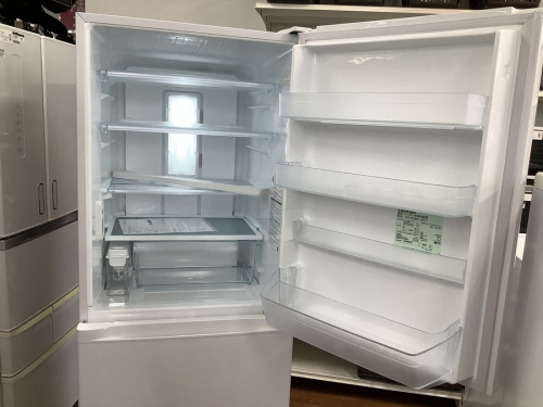 冷蔵庫の3ドア冷蔵庫