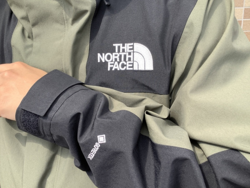 マウンテンパーカーのTHE NORTH FACE