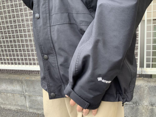 マウンテンライトジャケットのTHE NORTH FACE